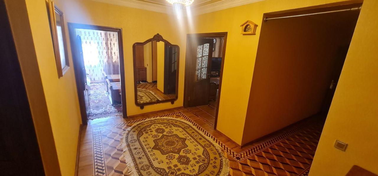 Gold Wall Apartment Bakü Dış mekan fotoğraf